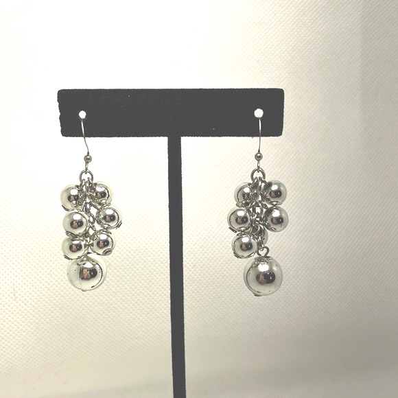Silver Hanging Earrings 8$